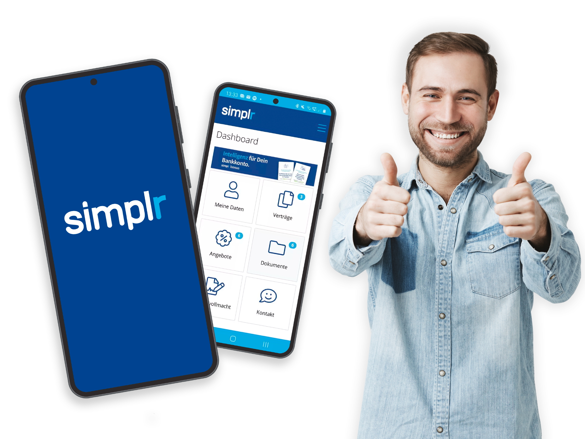 Handy mit der App auf dem Bildschirm und ein Mann daneben, welcher beide Daumen lachend hochhäl